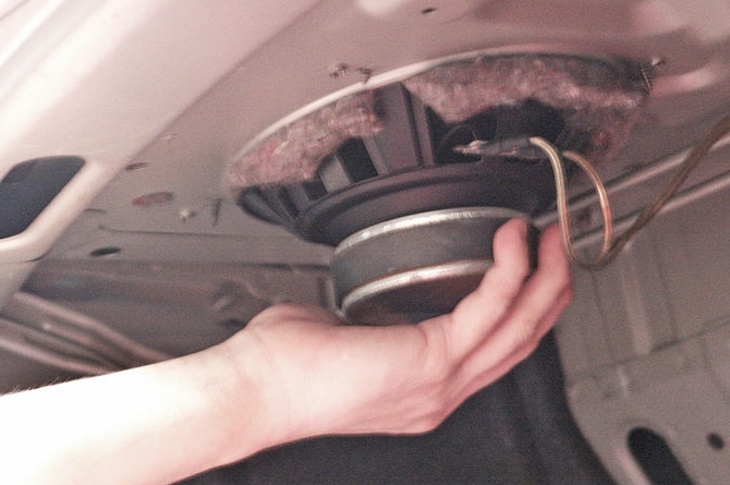 hoe goede luidsprekers in de auto te kiezen